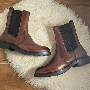 Alberto Torressi Classic Brown Leather Chelsea Boots with Black Elastic Panels